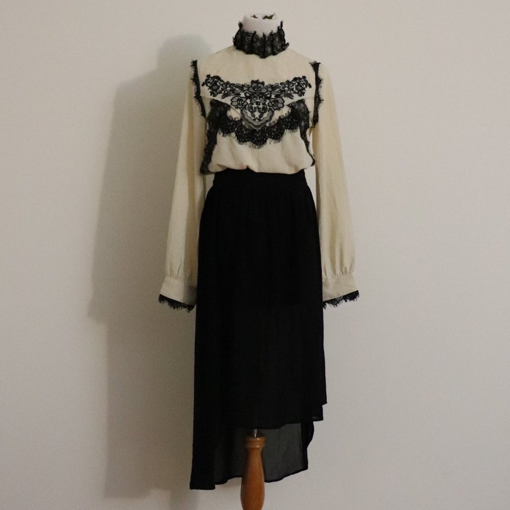 Lace and Embroidery Blouse with High-Low Skirt
